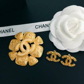 Picture of Chanel Sets _SKUChanelsuits1012716270